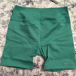 ALO Yoga Green Women's Athletic Shorts